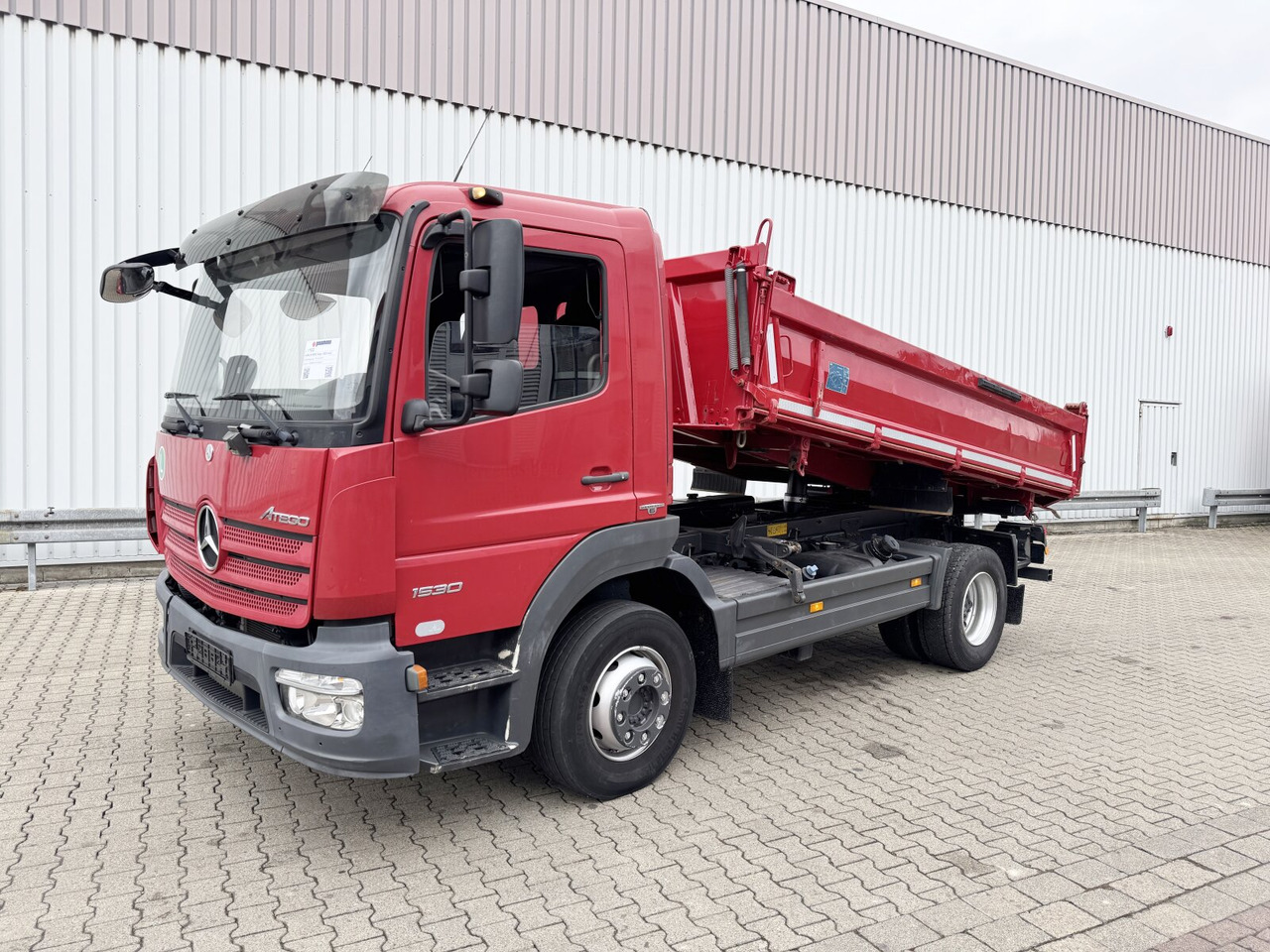 Mercedes-Benz Atego 1530 K 4x2 Atego 1530 K 4x2, 2x AHK - شاحنة قلاب: صورة 1 Mercedes-Benz Atego 1530 K 4x2 Atego 1530 K 4x2, 2x AHK - شاحنة قلاب: صورة 1