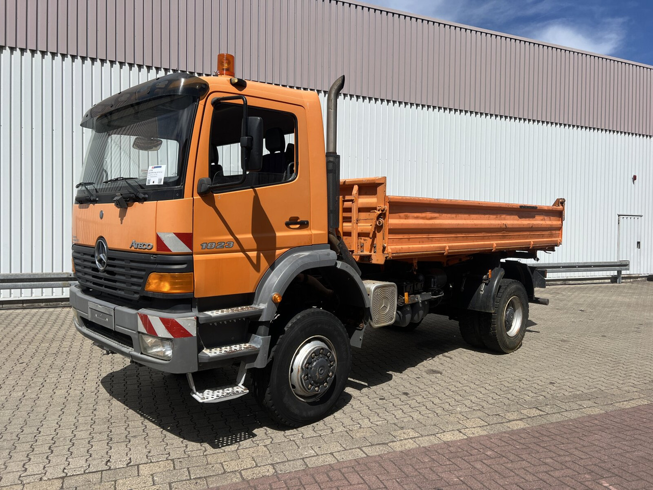 Mercedes-Benz Atego 1823 AK 4x4 Atego 1823 AK 4x4 - شاحنة قلاب: صورة 1 Mercedes-Benz Atego 1823 AK 4x4 Atego 1823 AK 4x4 - شاحنة قلاب: صورة 1
