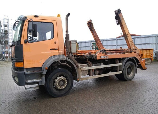 Mercedes-Benz Atego 1828 K 4x2 Atego 1828 K 4x2 - شاحنة نقل المخلفات: صورة 1 Mercedes-Benz Atego 1828 K 4x2 Atego 1828 K 4x2 - شاحنة نقل المخلفات: صورة 1