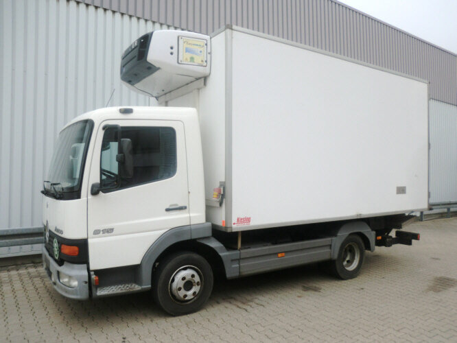 شاحنة الفريزر Mercedes-Benz Atego 815 4x2: صورة 9