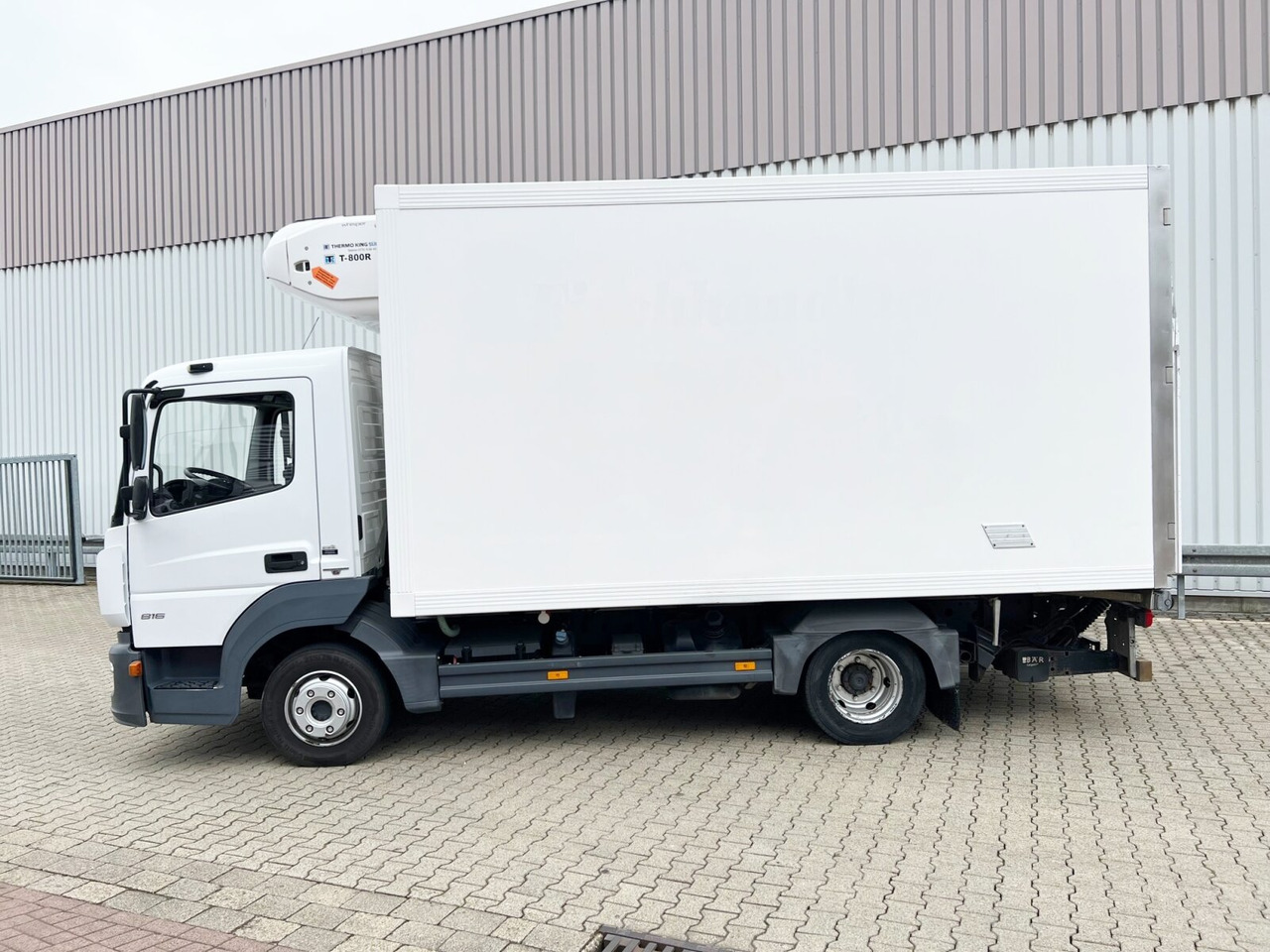 Mercedes-Benz Atego 816 L 4x2 Atego 816 L 4x2, Kühlkoffer, ThermoKing, LBW BÄR - شاحنة: صورة 5 Mercedes-Benz Atego 816 L 4x2 Atego 816 L 4x2, Kühlkoffer, ThermoKing, LBW BÄR - شاحنة: صورة 5