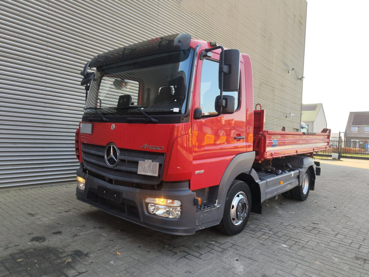 Mercedes-Benz Atego 818 K 4x2 Atego 818 K 4x2, Meiller-Kipper, 2 x AHK - شاحنة قلاب: صورة 1 Mercedes-Benz Atego 818 K 4x2 Atego 818 K 4x2, Meiller-Kipper, 2 x AHK - شاحنة قلاب: صورة 1