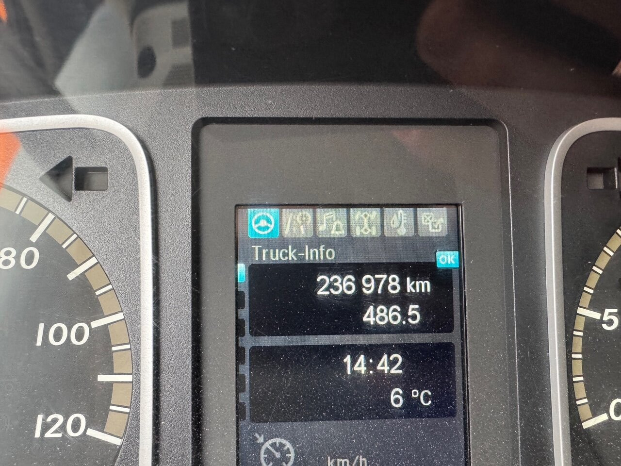 Mercedes-Benz Atego 823 K 4x2 Atego 823 K 4x2, 2x AHK - شاحنة قلاب: صورة 3 Mercedes-Benz Atego 823 K 4x2 Atego 823 K 4x2, 2x AHK - شاحنة قلاب: صورة 3