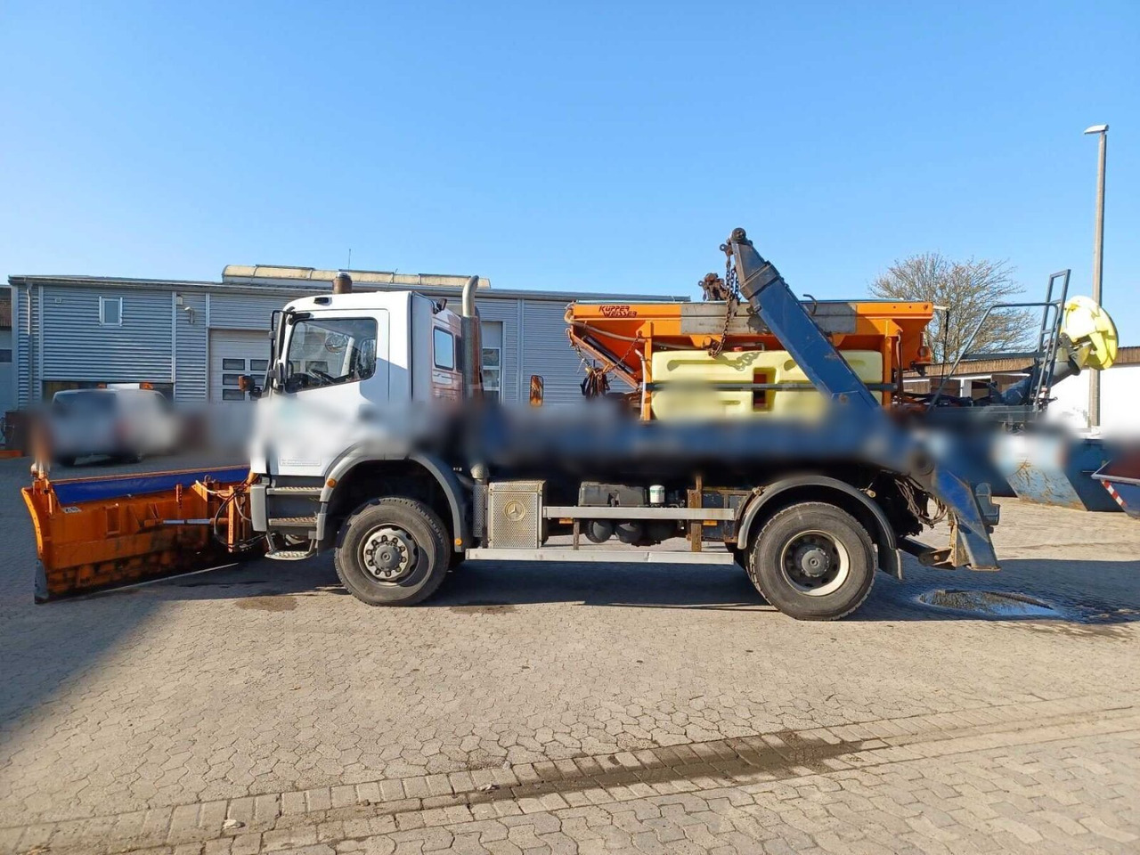Mercedes-Benz Axor 1824 4x4 Axor 1824 4x4, Tele-Absetzer, Winterdienstausstattung - شاحنة نقل المخلفات: صورة 2 Mercedes-Benz Axor 1824 4x4 Axor 1824 4x4, Tele-Absetzer, Winterdienstausstattung - شاحنة نقل المخلفات: صورة 2