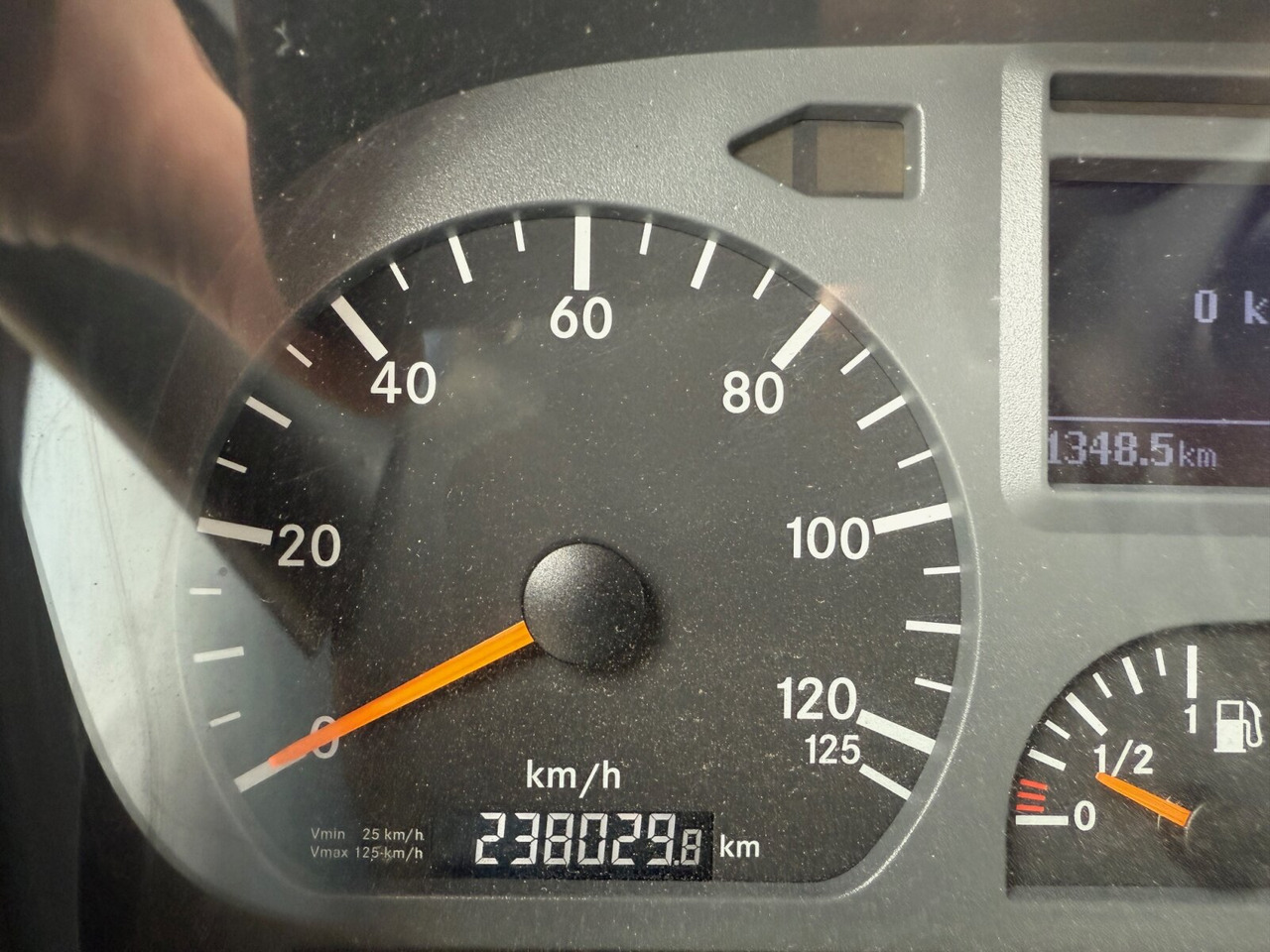 Mercedes-Benz Axor 1824 AK 4x4 Axor 1824 AK 4x4, Tele-Absetzer, Winterdienstausstattung - شاحنة نقل المخلفات: صورة 5 Mercedes-Benz Axor 1824 AK 4x4 Axor 1824 AK 4x4, Tele-Absetzer, Winterdienstausstattung - شاحنة نقل المخلفات: صورة 5