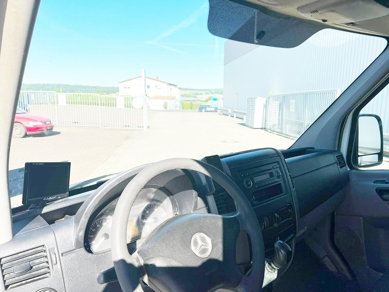 Mercedes-Benz Sprinter 209 CDI 4x2 Doka Sprinter 209 CDI 4x2 Doka - شاحنة ستارة جانبية, الشاحنات الصغيرة كابينة مزدوجة: صورة 2 Mercedes-Benz Sprinter 209 CDI 4x2 Doka Sprinter 209 CDI 4x2 Doka - شاحنة ستارة جانبية, الشاحنات الصغيرة كابينة مزدوجة: صورة 2