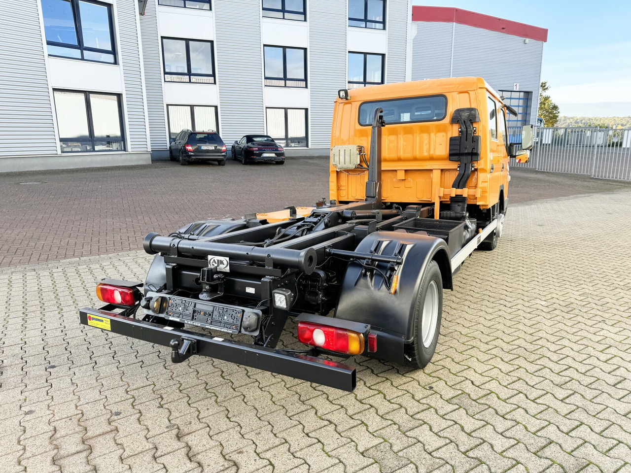 شاحنة ذات خطاف Mitsubishi Canter Fuso 6C15D 4x2 Doka Canter Fuso 6C15D 4x2 Doka, City-Abroller: صورة 10 شاحنة ذات خطاف Mitsubishi Canter Fuso 6C15D 4x2 Doka Canter Fuso 6C15D 4x2 Doka, City-Abroller: صورة 10