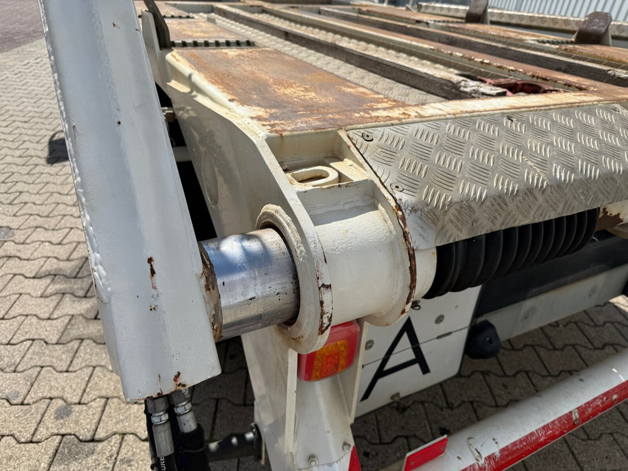 Mitsubishi Canter Fuso 7C15 4x2 Canter Fuso 7C15 4x2, Tele-Absetzer, Vereiterbar bis 10m³ - شاحنة نقل المخلفات: صورة 3 Mitsubishi Canter Fuso 7C15 4x2 Canter Fuso 7C15 4x2, Tele-Absetzer, Vereiterbar bis 10m³ - شاحنة نقل المخلفات: صورة 3
