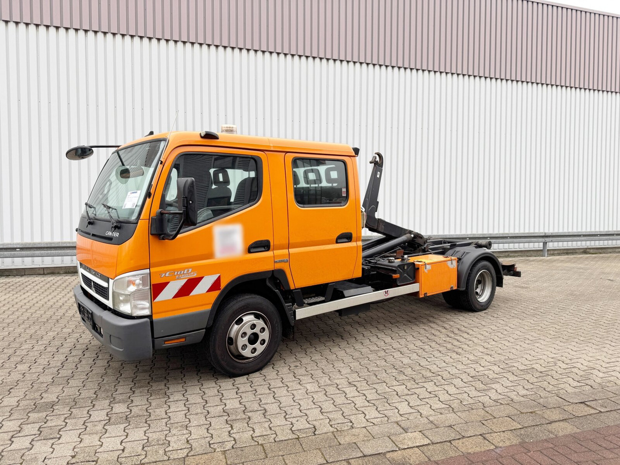 Mitsubishi Canter Fuso 7C18D 4x2 Doka Canter Fuso 7C18D 4x2 Doka, EEV, City-Abroller - شاحنة ذات خطاف: صورة 1 Mitsubishi Canter Fuso 7C18D 4x2 Doka Canter Fuso 7C18D 4x2 Doka, EEV, City-Abroller - شاحنة ذات خطاف: صورة 1
