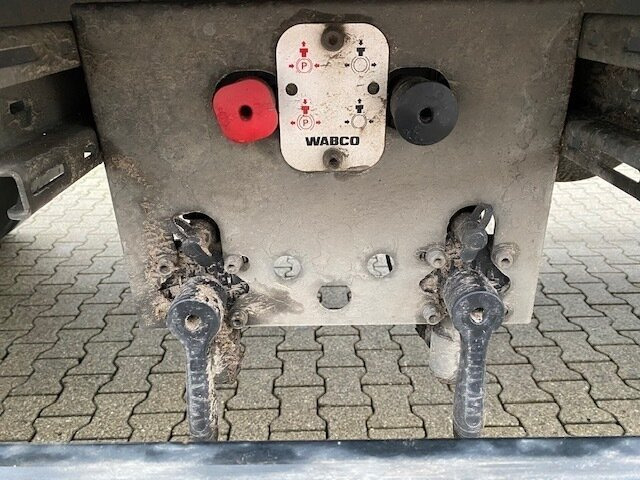 Orten PRASQ 18 Getränkeanhänger PRASQ 18 Getränkeanhänger, Stapleraufnahme, 6 x Vorhanden! - مقطورة صندوق مغلق: صورة 5 Orten PRASQ 18 Getränkeanhänger PRASQ 18 Getränkeanhänger, Stapleraufnahme, 6 x Vorhanden! - مقطورة صندوق مغلق: صورة 5