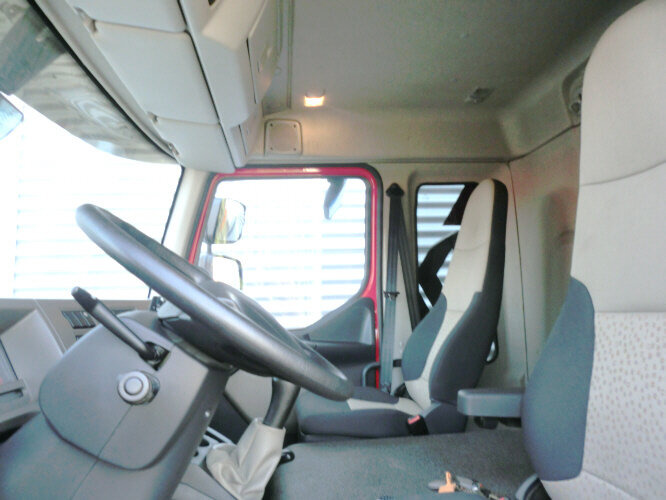 Renault Midlum 220 DXi 4x2 - شاحنة مقفلة: صورة 2 Renault Midlum 220 DXi 4x2 - شاحنة مقفلة: صورة 2