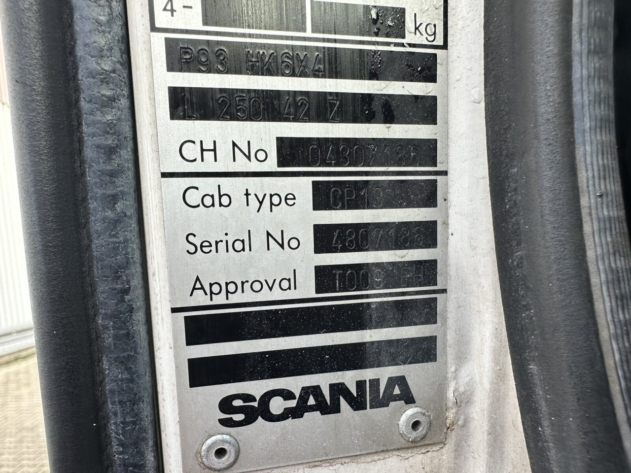 Scania P93 HK 250 6x4L P93 HK 250 6x4L - شاحنة هيكل كابينة: صورة 2 Scania P93 HK 250 6x4L P93 HK 250 6x4L - شاحنة هيكل كابينة: صورة 2