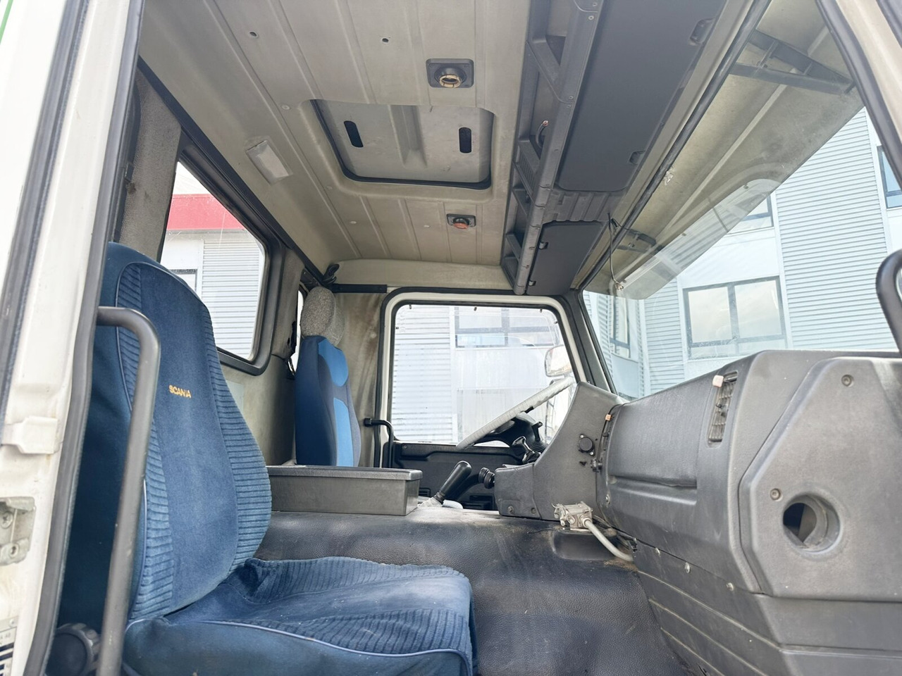 Scania P93 HK 250 6x4L P93 HK 250 6x4L - شاحنة هيكل كابينة: صورة 4 Scania P93 HK 250 6x4L P93 HK 250 6x4L - شاحنة هيكل كابينة: صورة 4