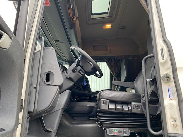 Scania R450 LB 6x2-4 R450 LB 6x2-4 Getränkekoffer, Retarder, Lift-/Lenkachse, Stapleraufnahme - شاحنة مقفلة: صورة 3 Scania R450 LB 6x2-4 R450 LB 6x2-4 Getränkekoffer, Retarder, Lift-/Lenkachse, Stapleraufnahme - شاحنة مقفلة: صورة 3