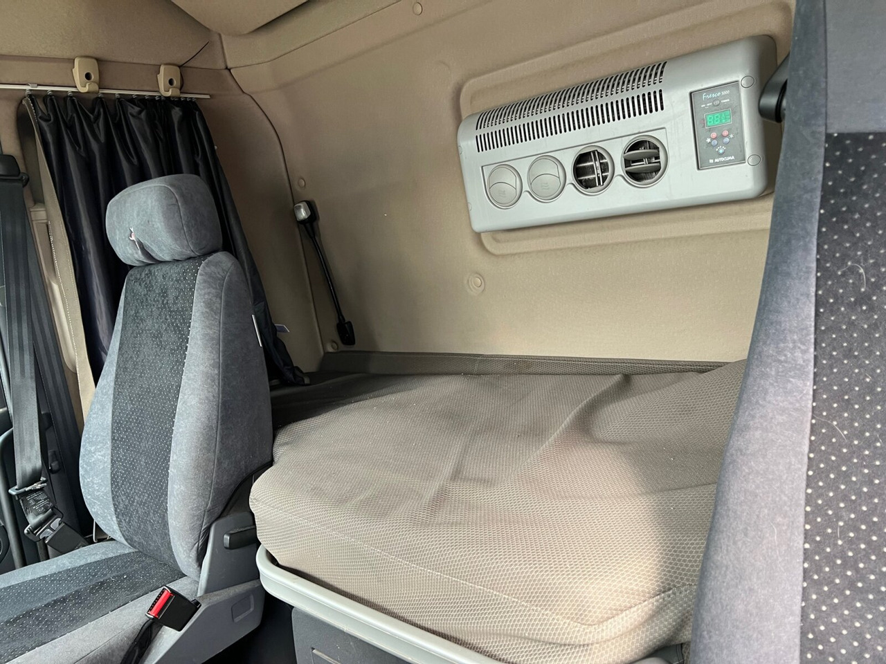 شاحنة قلاب Scania R560 6x2 R560 6x2, V8, Retarder, Liftachse, Standklima, Alu-Bordwände, ca. 15m³: صورة 6 شاحنة قلاب Scania R560 6x2 R560 6x2, V8, Retarder, Liftachse, Standklima, Alu-Bordwände, ca. 15m³: صورة 6