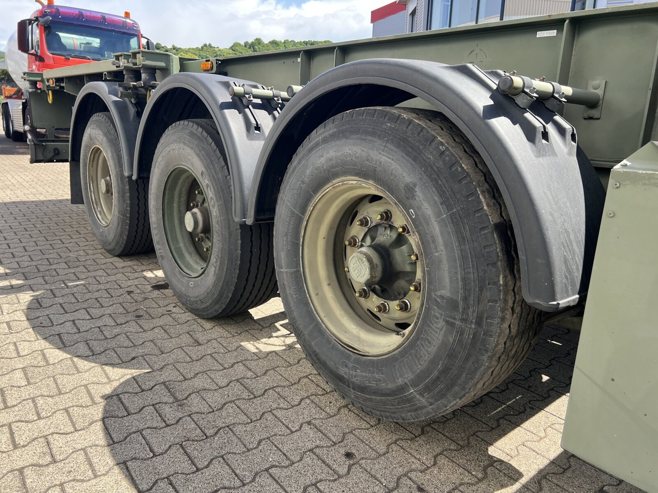 Schmitz Cargobull SCF 24 Containerchassis SCF 24 Containerchassis, 2x20/20/30/40ft, Ex-Bundeswehr! - نصف مقطورة: صورة 2 Schmitz Cargobull SCF 24 Containerchassis SCF 24 Containerchassis, 2x20/20/30/40ft, Ex-Bundeswehr! - نصف مقطورة: صورة 2