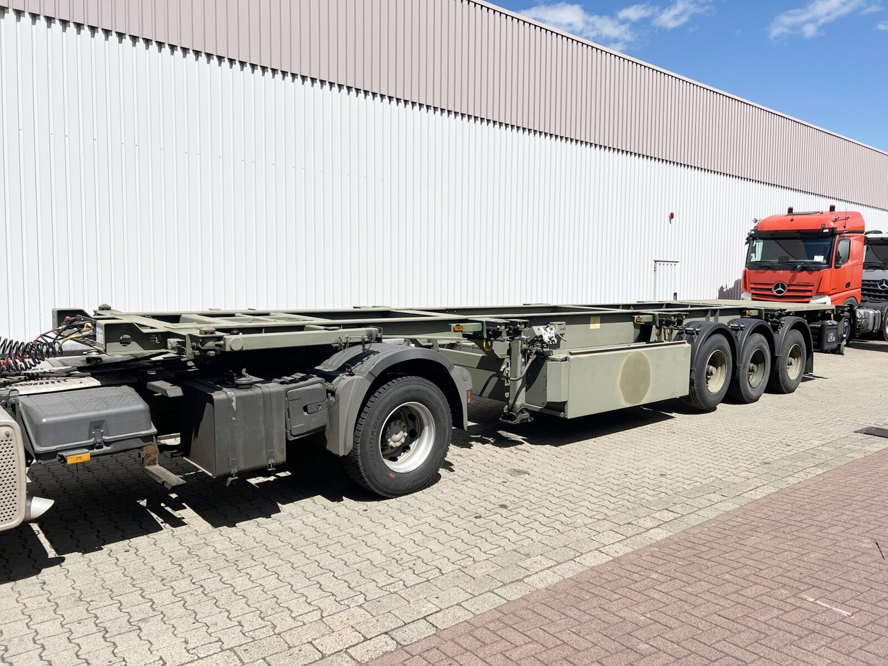 Schmitz Cargobull SCF 24 Containerchassis SCF 24 Containerchassis, 2x20/20/30/40ft, Ex-! - نصف مقطورة: صورة 1 Schmitz Cargobull SCF 24 Containerchassis SCF 24 Containerchassis, 2x20/20/30/40ft, Ex-! - نصف مقطورة: صورة 1