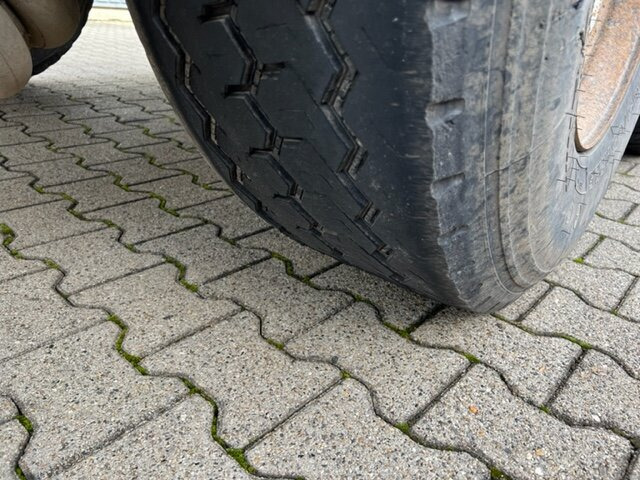 Schmitz Cargobull SKI 18 SL 7.2 SKI 18 SL 7.2, Liftachse, Stahlmulde ca. 24m³ - قلابة نصف مقطورة نصف مقطورة قلابة: صورة 4 Schmitz Cargobull SKI 18 SL 7.2 SKI 18 SL 7.2, Liftachse, Stahlmulde ca. 24m³ - قلابة نصف مقطورة نصف مقطورة قلابة: صورة 4