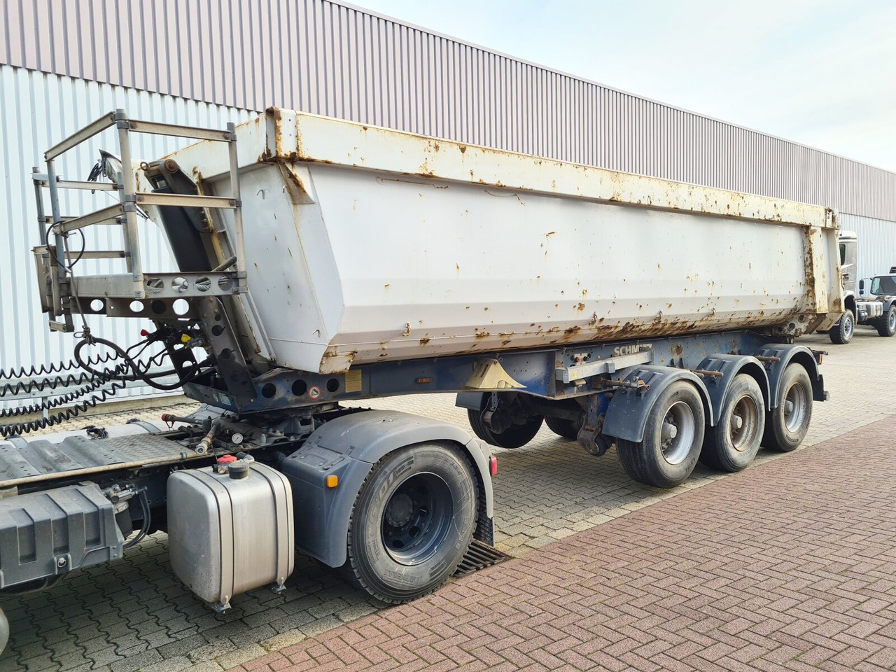 Schmitz Cargobull SKI 24 SL 7.2 SKI 24 SL 7.2, Stahlmulde ca. 24m³, Liftachse - قلابة نصف مقطورة نصف مقطورة قلابة: صورة 2 Schmitz Cargobull SKI 24 SL 7.2 SKI 24 SL 7.2, Stahlmulde ca. 24m³, Liftachse - قلابة نصف مقطورة نصف مقطورة قلابة: صورة 2