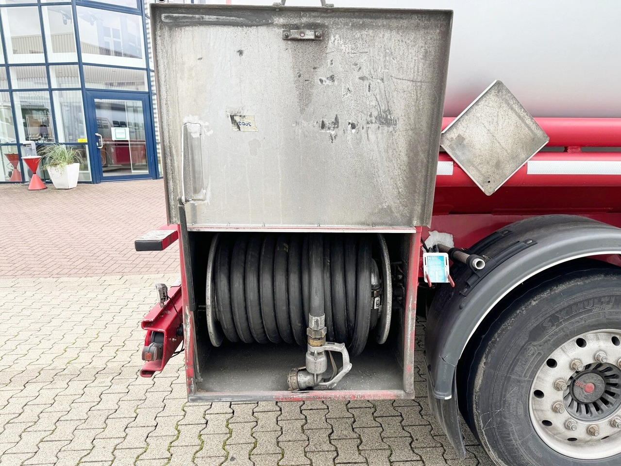 نصف مقطورة صهريج Schrader Z-STA 24-42.7/4 Tankauflieger Z-STA 24-42.7/4, 4 Kammern, ca. 42700l, 2x Liftachse, Oben-/Untenbefüllung: صورة 13