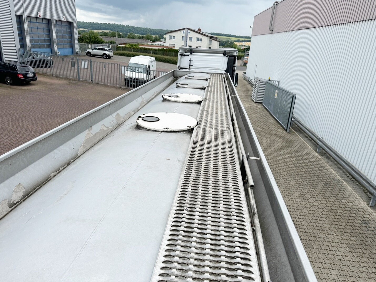 نصف مقطورة صهريج Schrader Z-STA 24-42.7/4 Tankauflieger Z-STA 24-42.7/4, 4 Kammern, ca. 42700l, 2x Liftachse, Oben-/Untenbefüllung: صورة 15