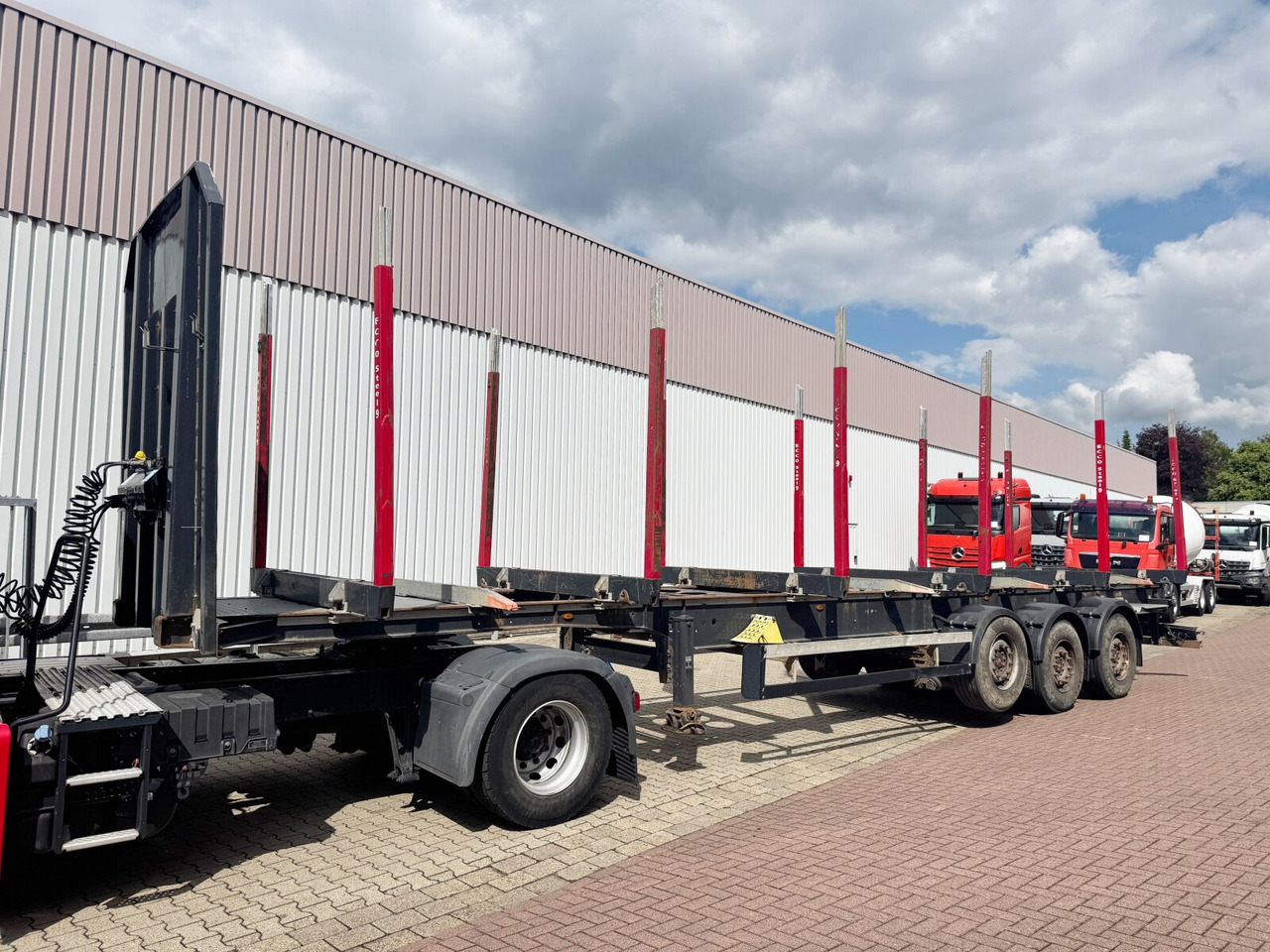Schwarzmüller 3-Achs Holzauflieger 3-Achs Holzauflieger, Liftachse, MEHRFACH VORHANDEN! - نصف مقطورة اخشاب: صورة 1 Schwarzmüller 3-Achs Holzauflieger 3-Achs Holzauflieger, Liftachse, MEHRFACH VORHANDEN! - نصف مقطورة اخشاب: صورة 1