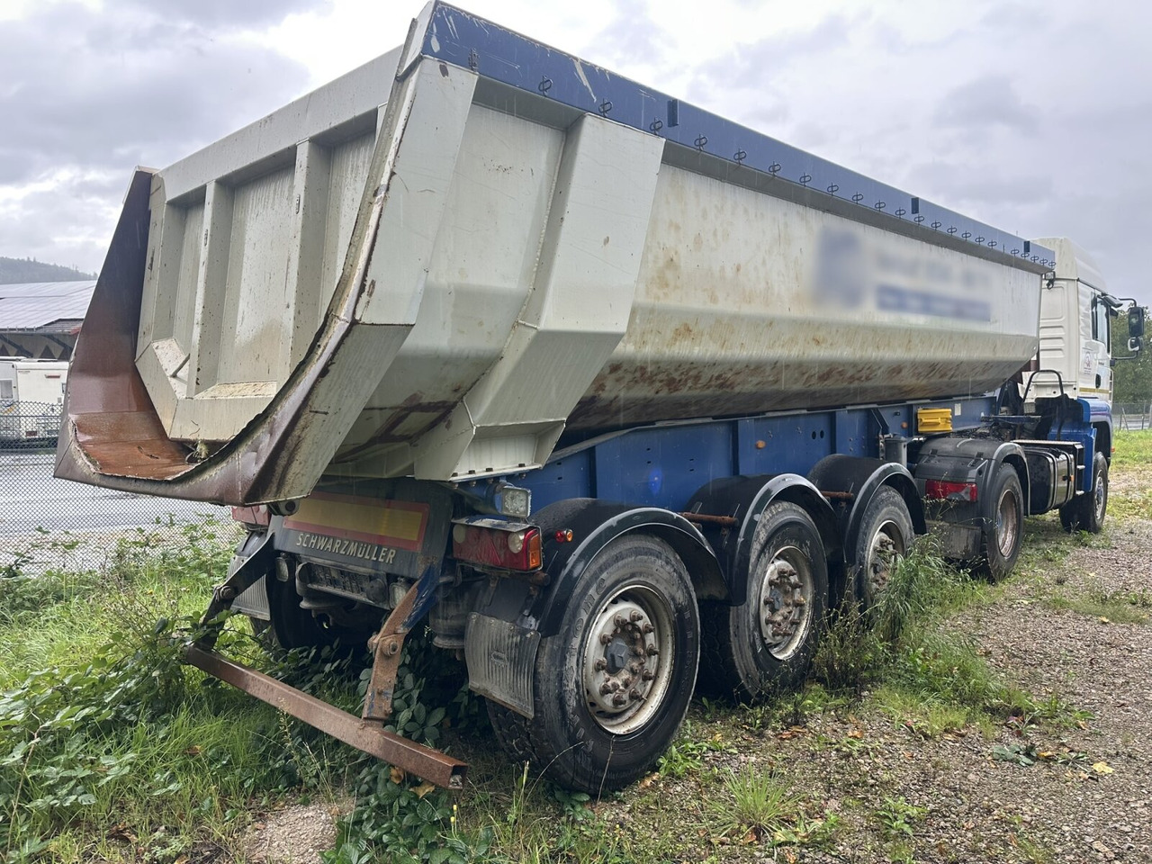 Schwarzmüller HKS 3/E-S1 HKS 3/E-S1, Liftachse, 25m³ - نصف مقطورة: صورة 2 Schwarzmüller HKS 3/E-S1 HKS 3/E-S1, Liftachse, 25m³ - نصف مقطورة: صورة 2