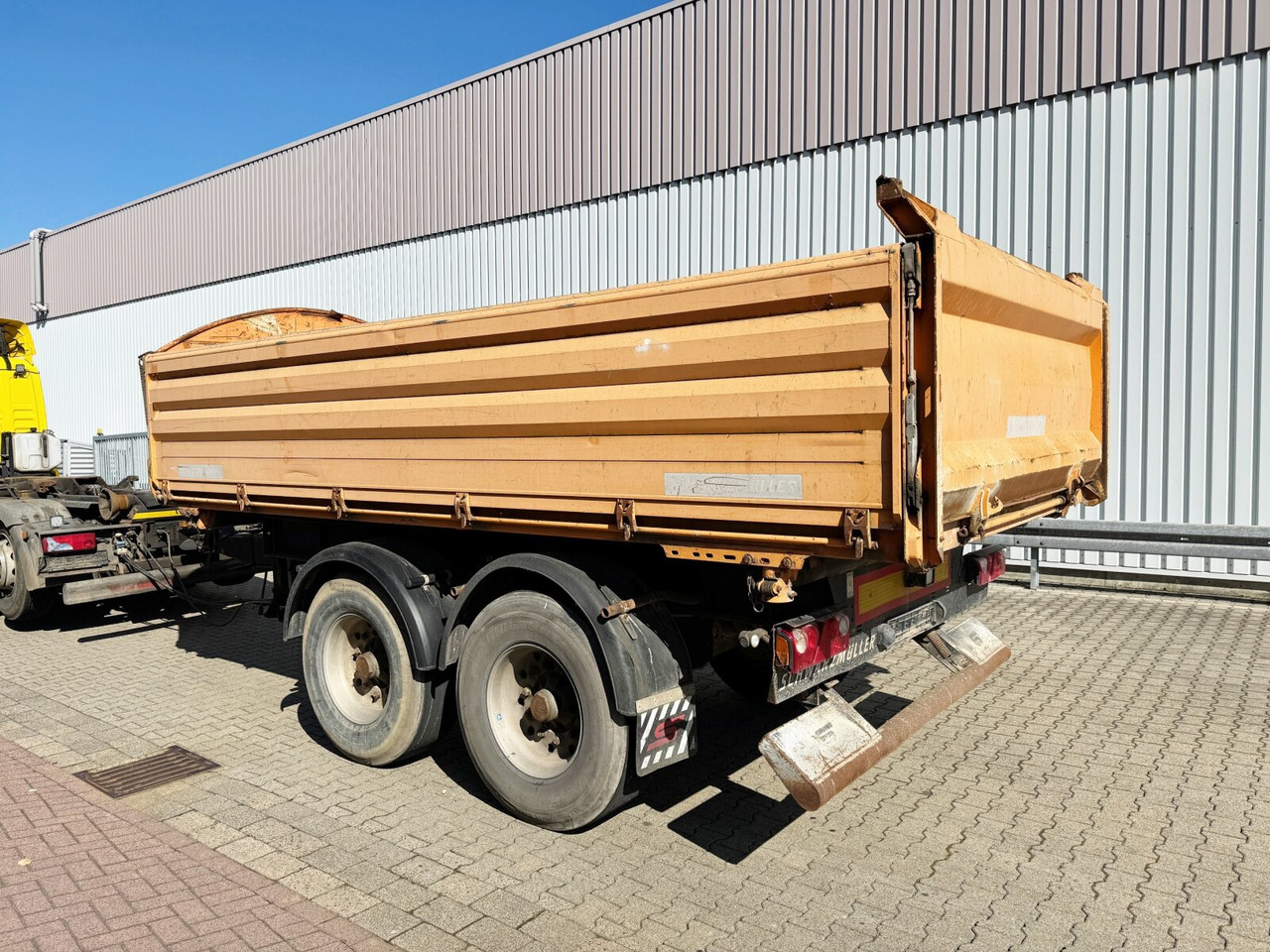 Schwarzmüller TKA 18 TKA 18, Alu-Bordwände, ca. 11m³ - مقطورة قلاب: صورة 5 Schwarzmüller TKA 18 TKA 18, Alu-Bordwände, ca. 11m³ - مقطورة قلاب: صورة 5