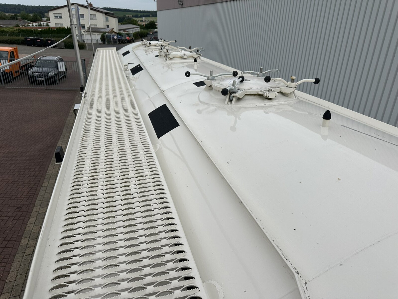 Spitzer SF 2739/2P SF 2739/2P Siloauflieger ca. 39m³, 2x Liftachse - بلكر: صورة 4 Spitzer SF 2739/2P SF 2739/2P Siloauflieger ca. 39m³, 2x Liftachse - بلكر: صورة 4