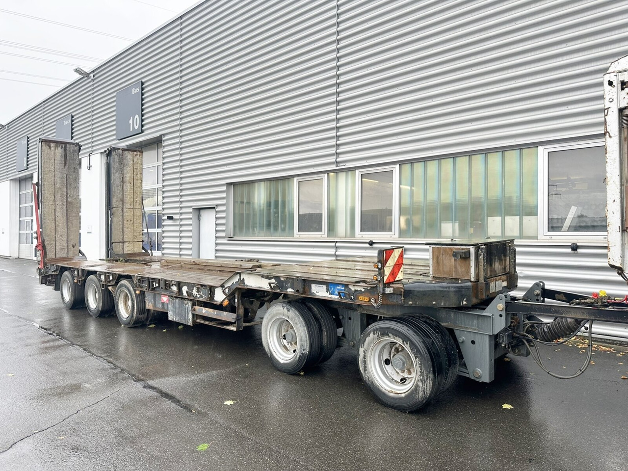 T50 KOMPAKT T50 KOMPAKT Hydr. Rampen, Verbr. auf 3m - مقطورة مسطحة منخفضة: صورة 1 T50 KOMPAKT T50 KOMPAKT Hydr. Rampen, Verbr. auf 3m - مقطورة مسطحة منخفضة: صورة 1