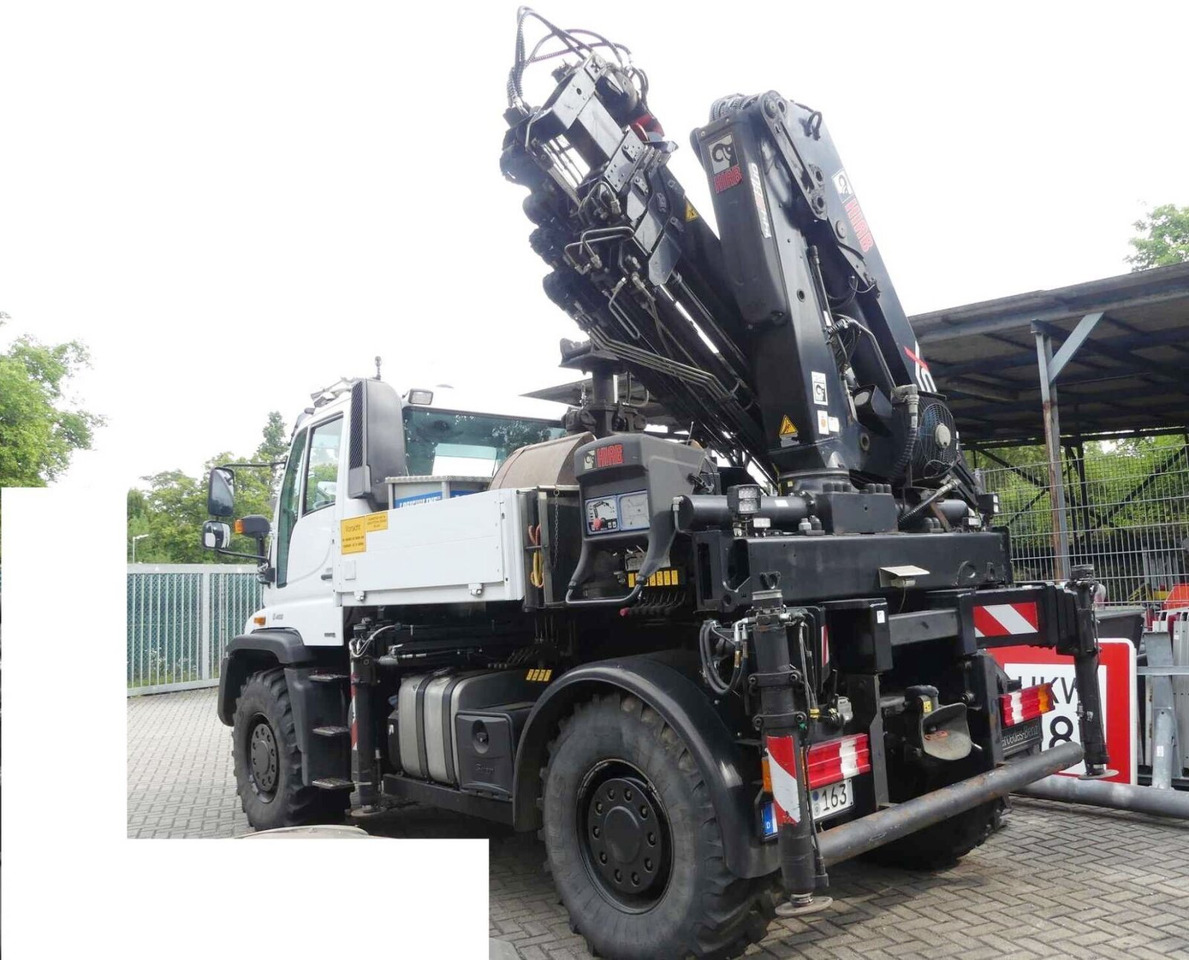 Unimog U400 4x4 U400 4x4, Frontzapfwelle, Heckkran Hiab XS 144-E4 HiDuo, Seilwinde, Funk - موبايل كرين: صورة 2 Unimog U400 4x4 U400 4x4, Frontzapfwelle, Heckkran Hiab XS 144-E4 HiDuo, Seilwinde, Funk - موبايل كرين: صورة 2