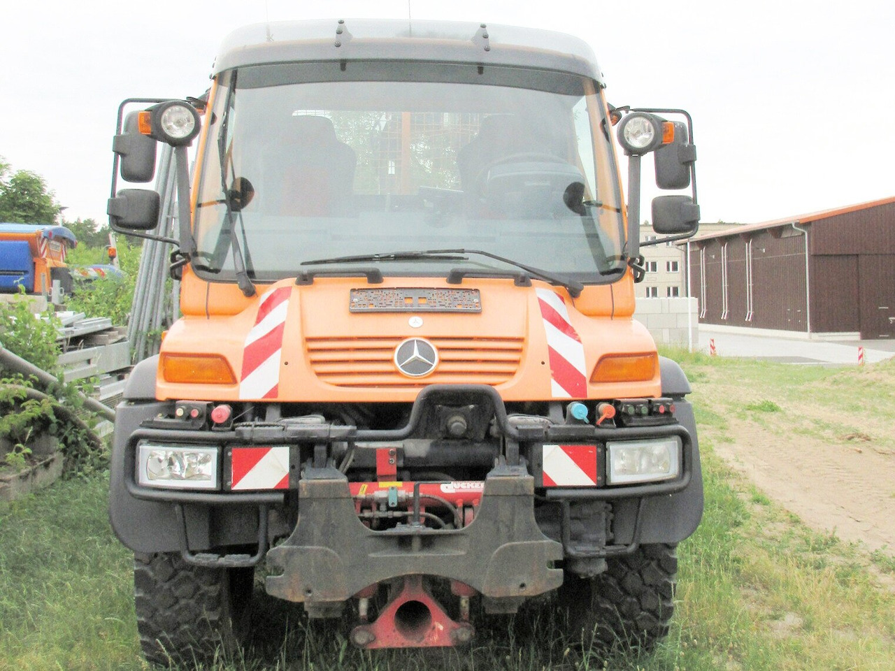 Unimog U500 4x4 U500 4x4 405/40, HIAB 077-1 HI DUO Funk - شاحنة التوصيل: صورة 4 Unimog U500 4x4 U500 4x4 405/40, HIAB 077-1 HI DUO Funk - شاحنة التوصيل: صورة 4