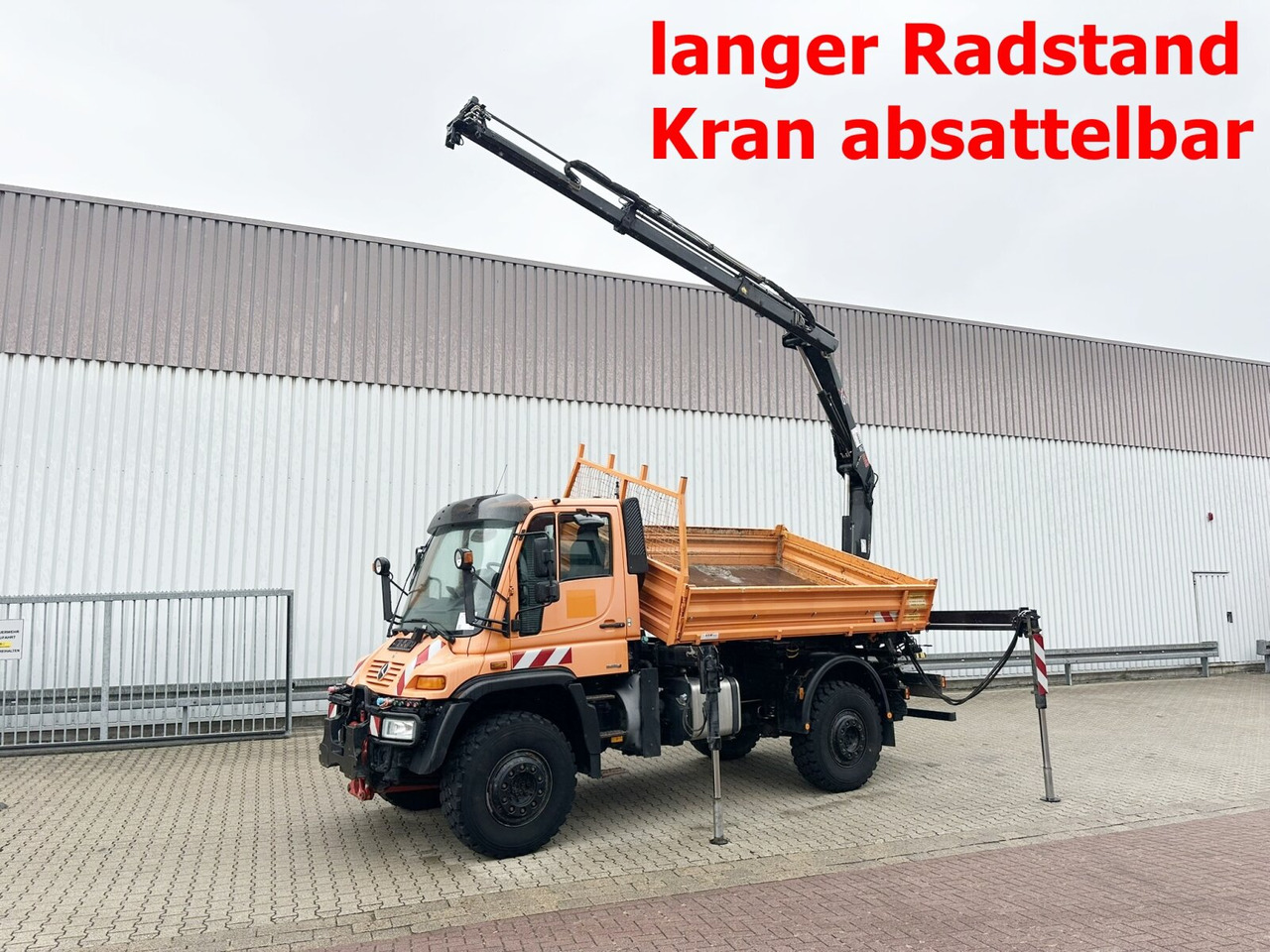 Unimog U500 4x4 U500 4x4 405/40 mit Heckkran Hiab 077-1 HiDuo, absattelbar, Funk - شاحنة التوصيل: صورة 1 Unimog U500 4x4 U500 4x4 405/40 mit Heckkran Hiab 077-1 HiDuo, absattelbar, Funk - شاحنة التوصيل: صورة 1