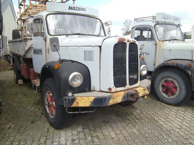V5 4x2 Saurer V5 4x2 - شاحنة قلاب: صورة 1 V5 4x2 Saurer V5 4x2 - شاحنة قلاب: صورة 1