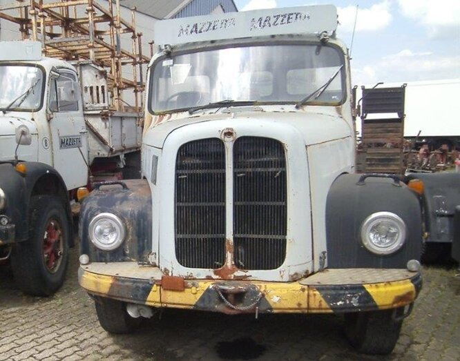 V5 4x2 Saurer V5 4x2 - شاحنة هيكل كابينة: صورة 1 V5 4x2 Saurer V5 4x2 - شاحنة هيكل كابينة: صورة 1