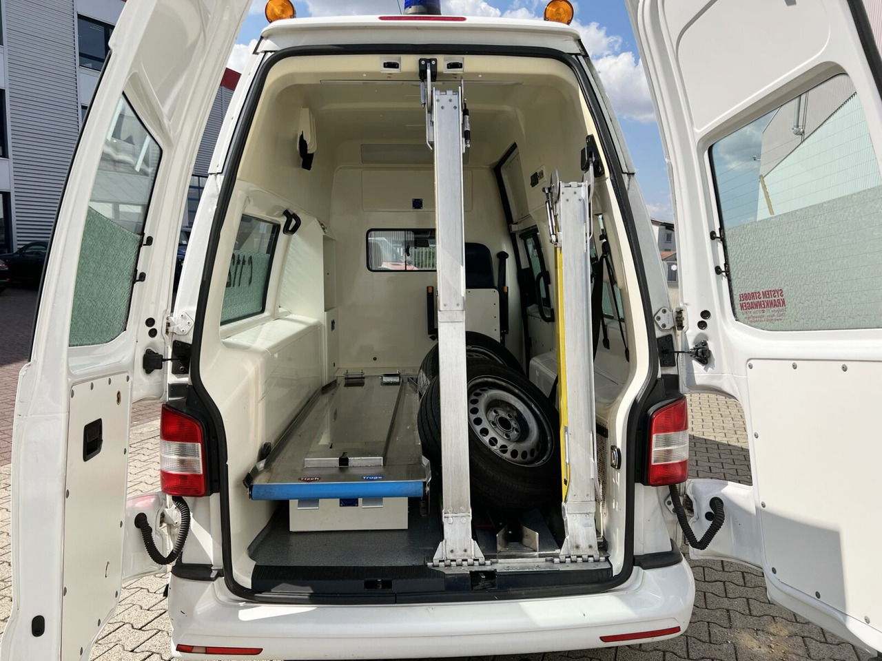 سيارة اسعاف Volkswagen T5 2.0 TDI 4x2 T5 2.0 TDI 4x2, Krankenwagen: صورة 12