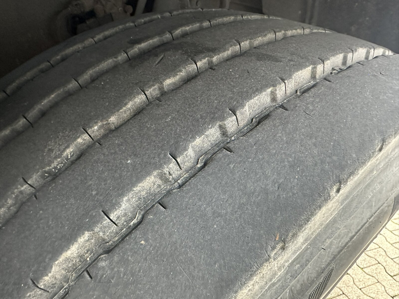 Volvo FM 400 6x4 R FM 400/6x4 R, VDL S-21-6200 4.50 bis 7.00m Container - شاحنة ذات خطاف: صورة 5 Volvo FM 400 6x4 R FM 400/6x4 R, VDL S-21-6200 4.50 bis 7.00m Container - شاحنة ذات خطاف: صورة 5