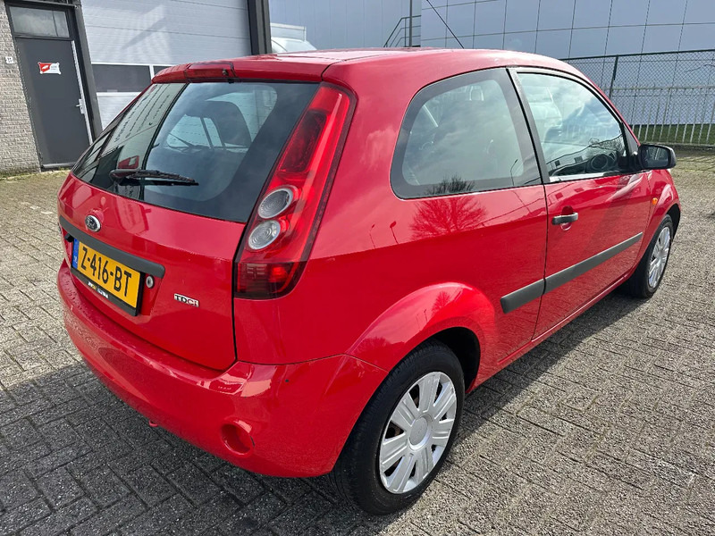 Ford Fiesta TDCi 1.4 + AIRCO + CARPLAY + REAR CAMERA + 194.511 KM - هاتشباك: صورة 5 Ford Fiesta TDCi 1.4 + AIRCO + CARPLAY + REAR CAMERA + 194.511 KM - هاتشباك: صورة 5