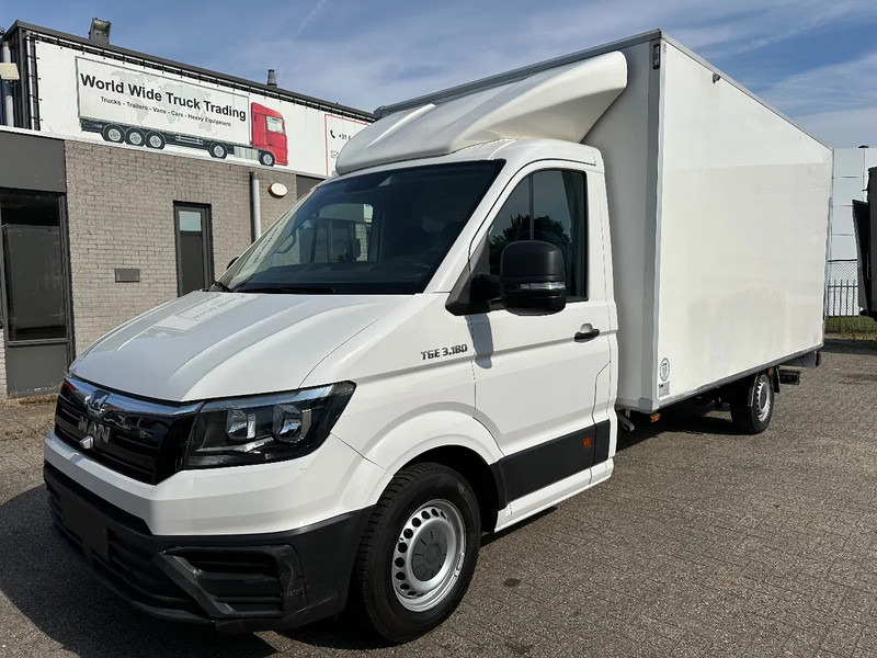 MAN TGE TGE 3.180 + 360 CAMERA + LIFT + EURO 6B + AIRCO + 720 KG LOADING + 3 SEATS - شاحنة مغلقة الصندوق: صورة 1 MAN TGE TGE 3.180 + 360 CAMERA + LIFT + EURO 6B + AIRCO + 720 KG LOADING + 3 SEATS - شاحنة مغلقة الصندوق: صورة 1