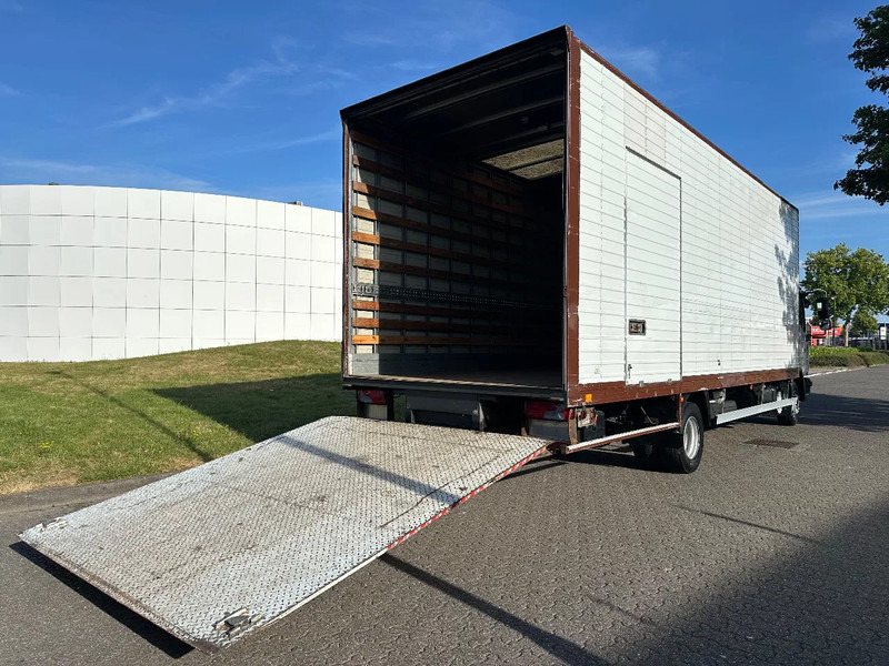 MAN TGL 12.210 MANUAL + 2000 KG LIFT + 2.60 M HIGH BIG BOX + AIRCO + SPRING / SPRING + 3 SEATS - شاحنة مقفلة: صورة 5 MAN TGL 12.210 MANUAL + 2000 KG LIFT + 2.60 M HIGH BIG BOX + AIRCO + SPRING / SPRING + 3 SEATS - شاحنة مقفلة: صورة 5