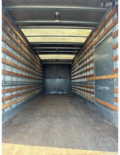 MAN TGL 12.210 MANUAL + 2000 KG LIFT + 2.60 M HIGH BIG BOX + AIRCO + SPRING / SPRING + 3 SEATS - شاحنة مقفلة: صورة 4 MAN TGL 12.210 MANUAL + 2000 KG LIFT + 2.60 M HIGH BIG BOX + AIRCO + SPRING / SPRING + 3 SEATS - شاحنة مقفلة: صورة 4