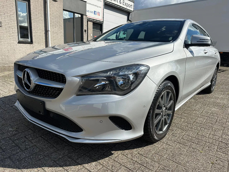 Mercedes-Benz CLA-Klasse 200 D - SHOOTING BRAKE + STANDKLIMA + NAVI - سيارة: صورة 1 Mercedes-Benz CLA-Klasse 200 D - SHOOTING BRAKE + STANDKLIMA + NAVI - سيارة: صورة 1