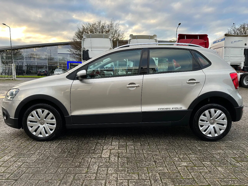 Volkswagen Polo 1.2 TSI CROSS + AUTOMATIC + 101.474 KM + APK/TUV - هاتشباك: صورة 2 Volkswagen Polo 1.2 TSI CROSS + AUTOMATIC + 101.474 KM + APK/TUV - هاتشباك: صورة 2