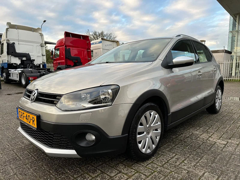 Volkswagen Polo 1.2 TSI CROSS + AUTOMATIC + 101.474 KM + APK/TUV - هاتشباك: صورة 1 Volkswagen Polo 1.2 TSI CROSS + AUTOMATIC + 101.474 KM + APK/TUV - هاتشباك: صورة 1