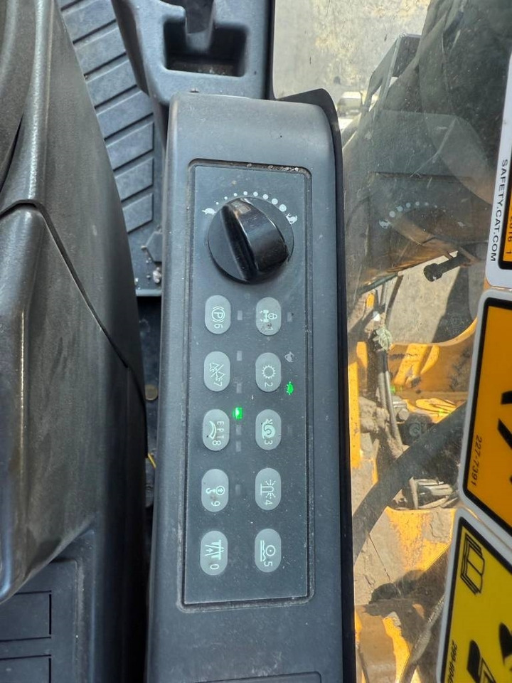 حفارة دولاب CAT M 316F: صورة 25 حفارة دولاب CAT M 316F: صورة 25