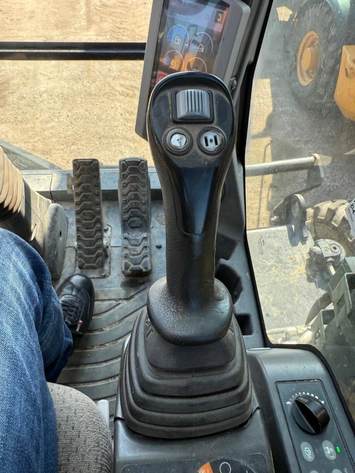 حفارة دولاب CAT M 316F: صورة 27 حفارة دولاب CAT M 316F: صورة 27