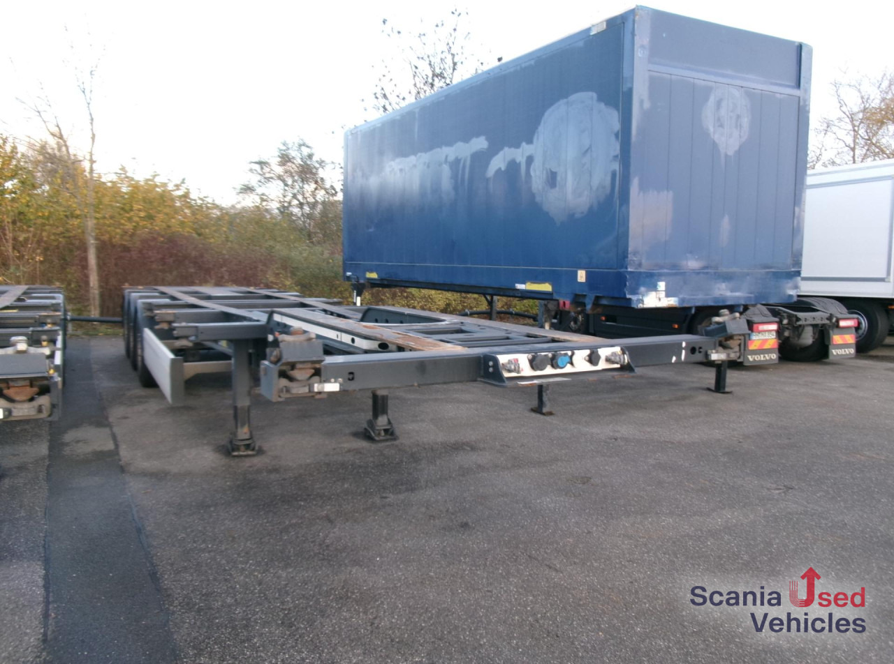 KRONE SD Chassis 20/40 Fuss Liftachse - نصف مقطورة لنقل الحاويات: صورة 1 KRONE SD Chassis 20/40 Fuss Liftachse - نصف مقطورة لنقل الحاويات: صورة 1