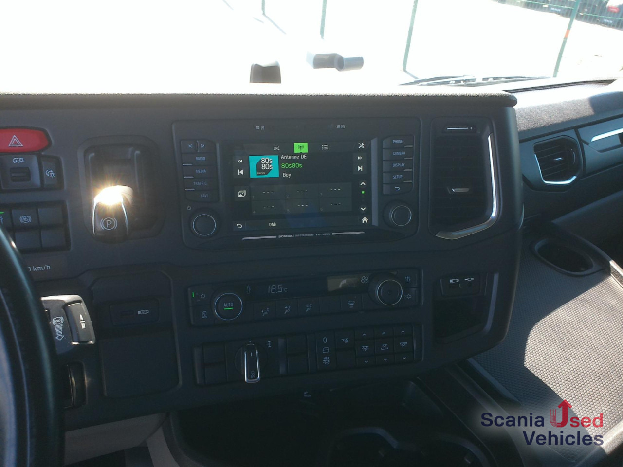 SCANIA R 450 A4x2EB - وحدة جر: صورة 2 SCANIA R 450 A4x2EB - وحدة جر: صورة 2