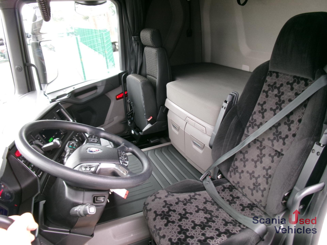SCANIA R 450 A4x2NA - وحدة جر: صورة 2 SCANIA R 450 A4x2NA - وحدة جر: صورة 2