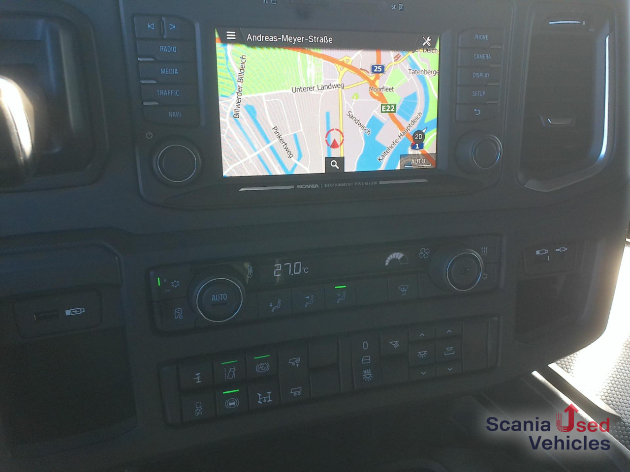 SCANIA R 460 A4x2NA SUPER NAVI DAB - وحدة جر: صورة 2 SCANIA R 460 A4x2NA SUPER NAVI DAB - وحدة جر: صورة 2
